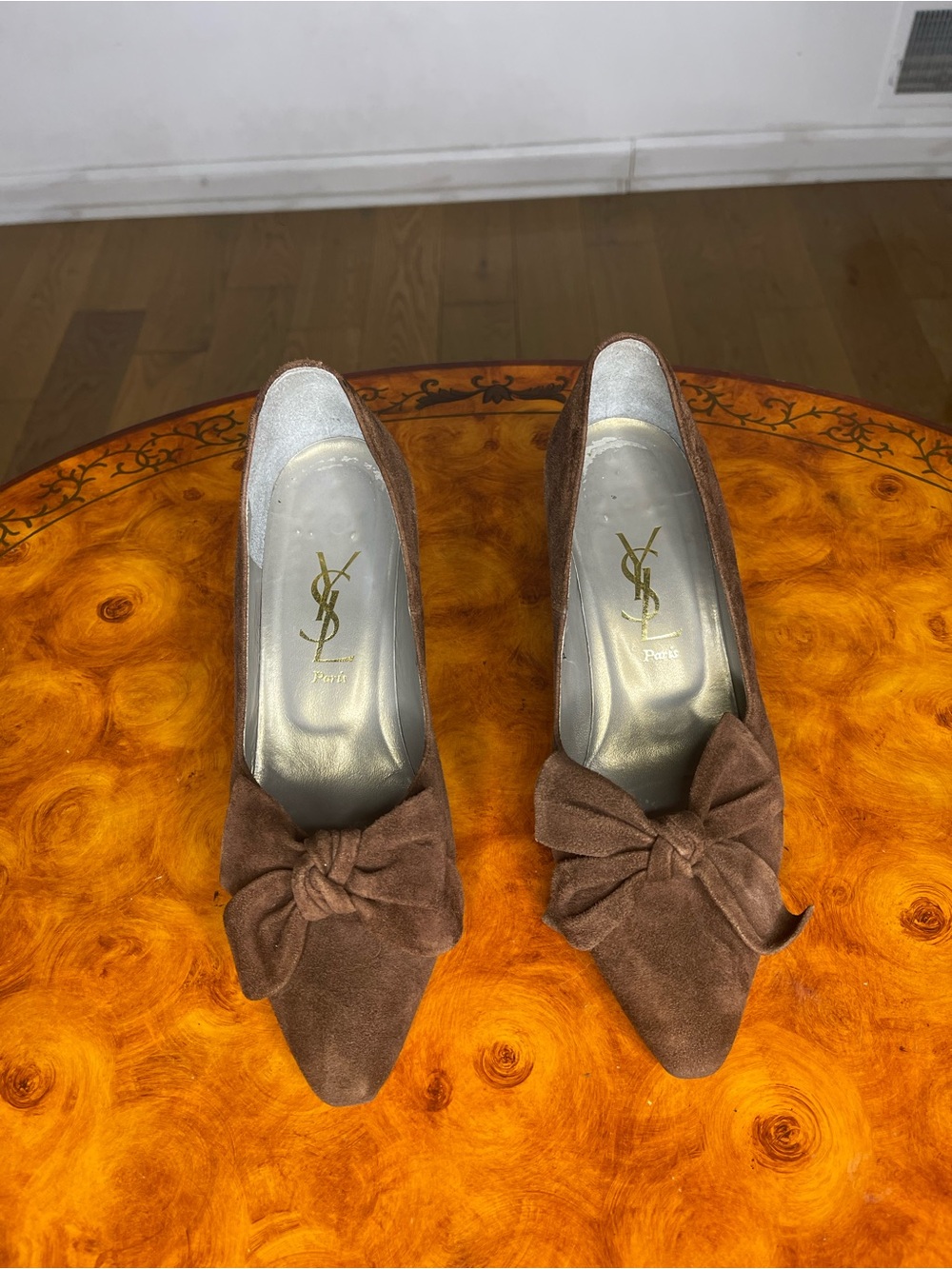 Yves Saint Laurent Brown Suede Bow Pointed Pumps